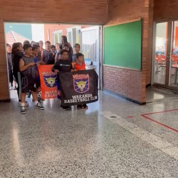 Orgullo naranja y azul